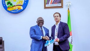 Delta-State-government-and-julius-berger-Nigeria-plc-sign-contract-for-road-expansion-in-warri-effurun-1 | tonyamechi.com