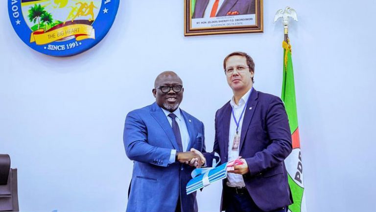 Delta-State-government-and-julius-berger-Nigeria-plc-sign-contract-for-road-expansion-in-warri-effurun-1 | tonyamechi.com